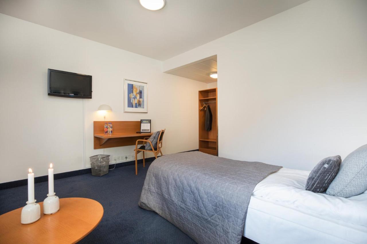 OnlySleep Trafikcenter Hotel Slagelse Buitenkant foto