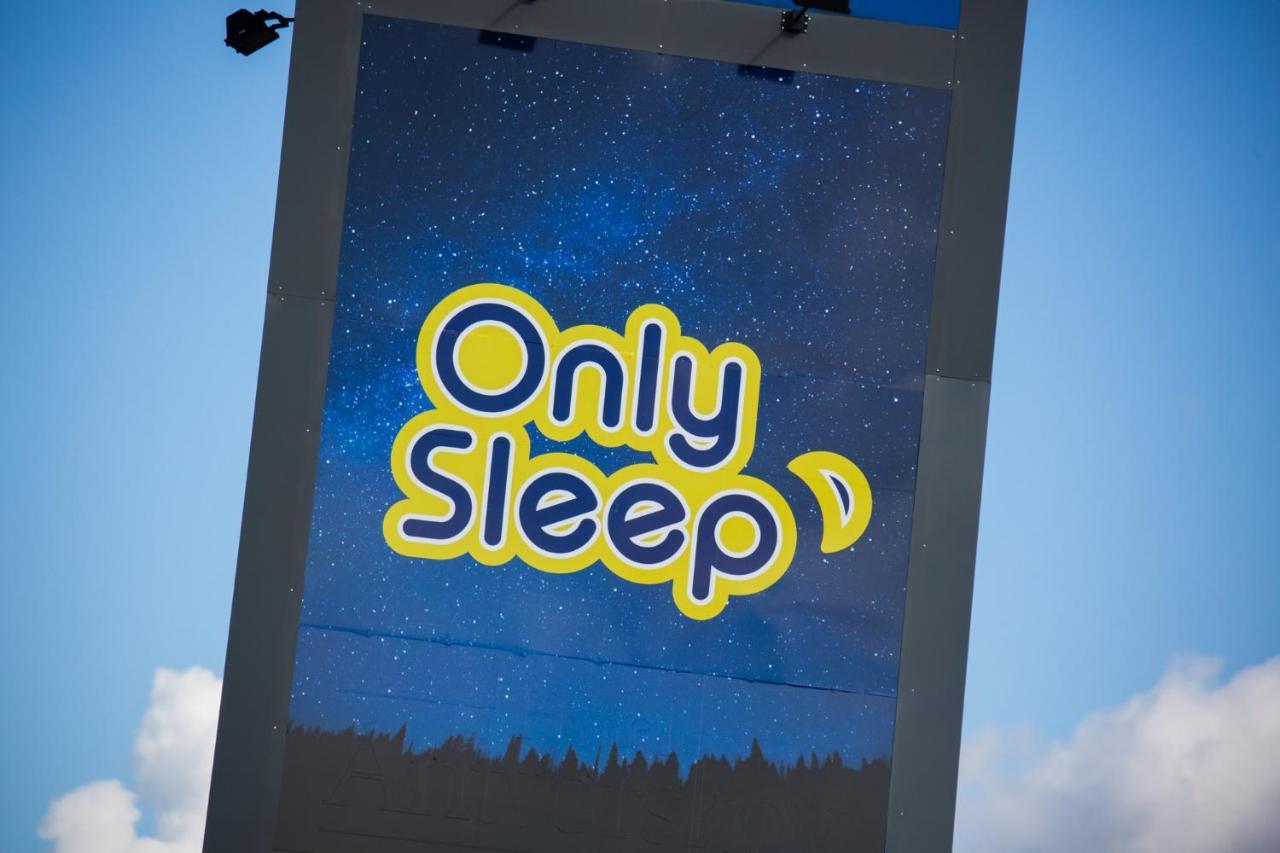 OnlySleep Trafikcenter Hotel Slagelse Buitenkant foto